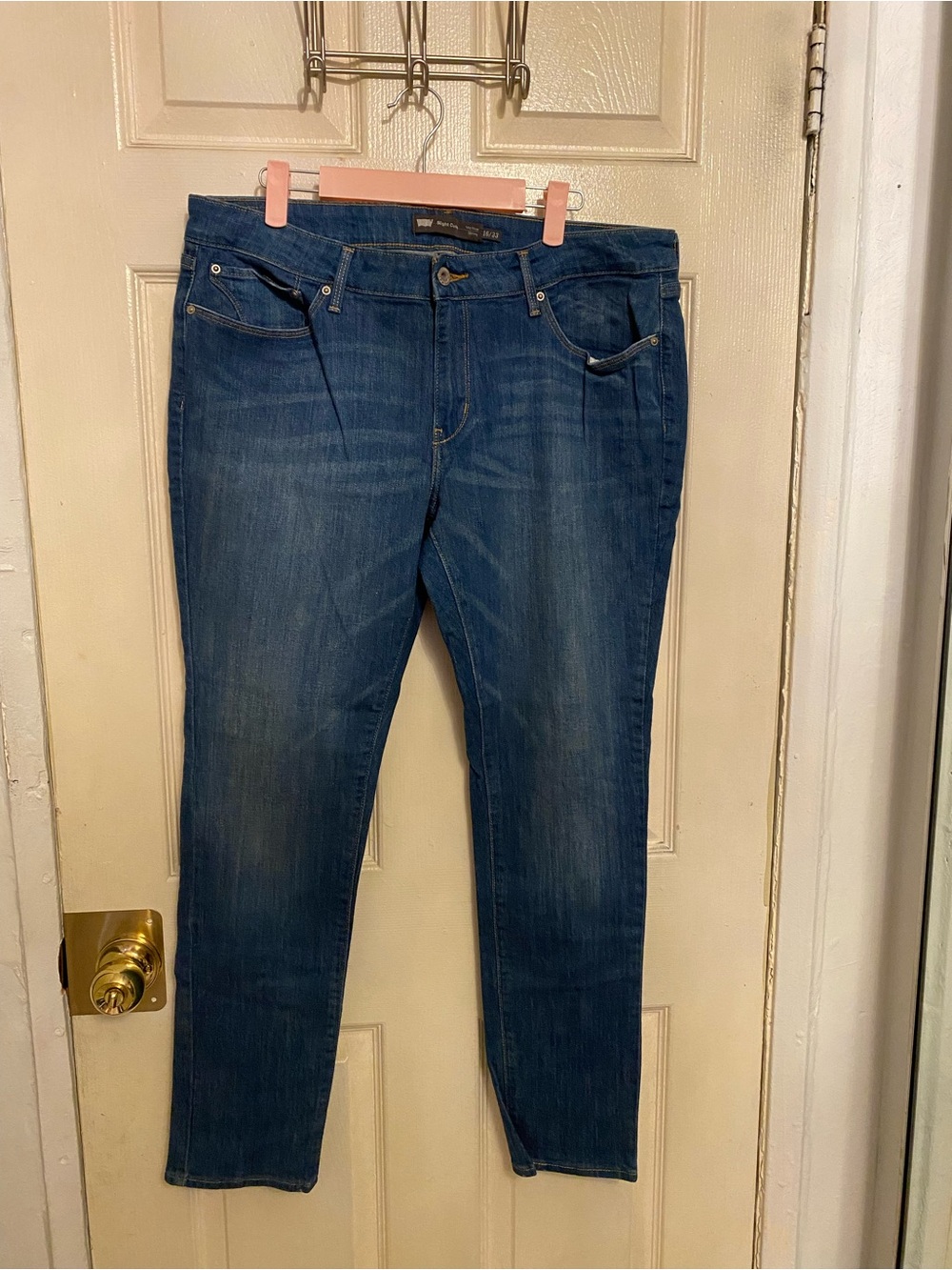 Levi’s skinny jeans